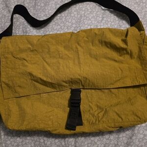 Baggu Travel Size Messenger Bag